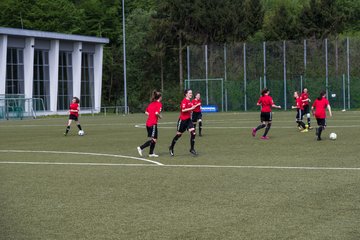 Bild 3 - B-Juniorinnen Pokalfinale SV Henstedt Ulzburg - SG Holstein Sued : 2:0